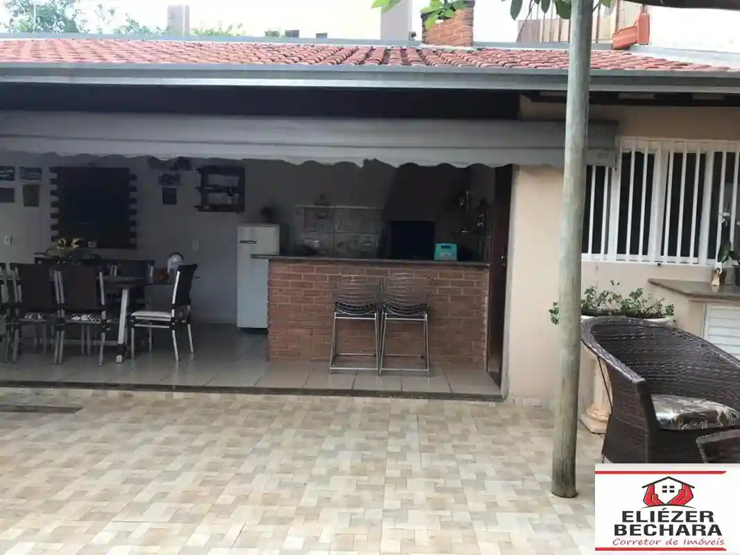 Casa com 3 quartos à venda, 200m² — foto 13 de 20