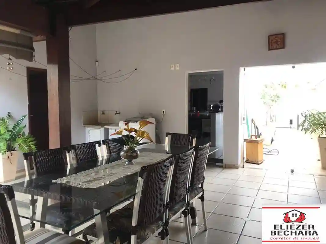 Casa com 3 quartos à venda, 200m² — foto 6 de 20