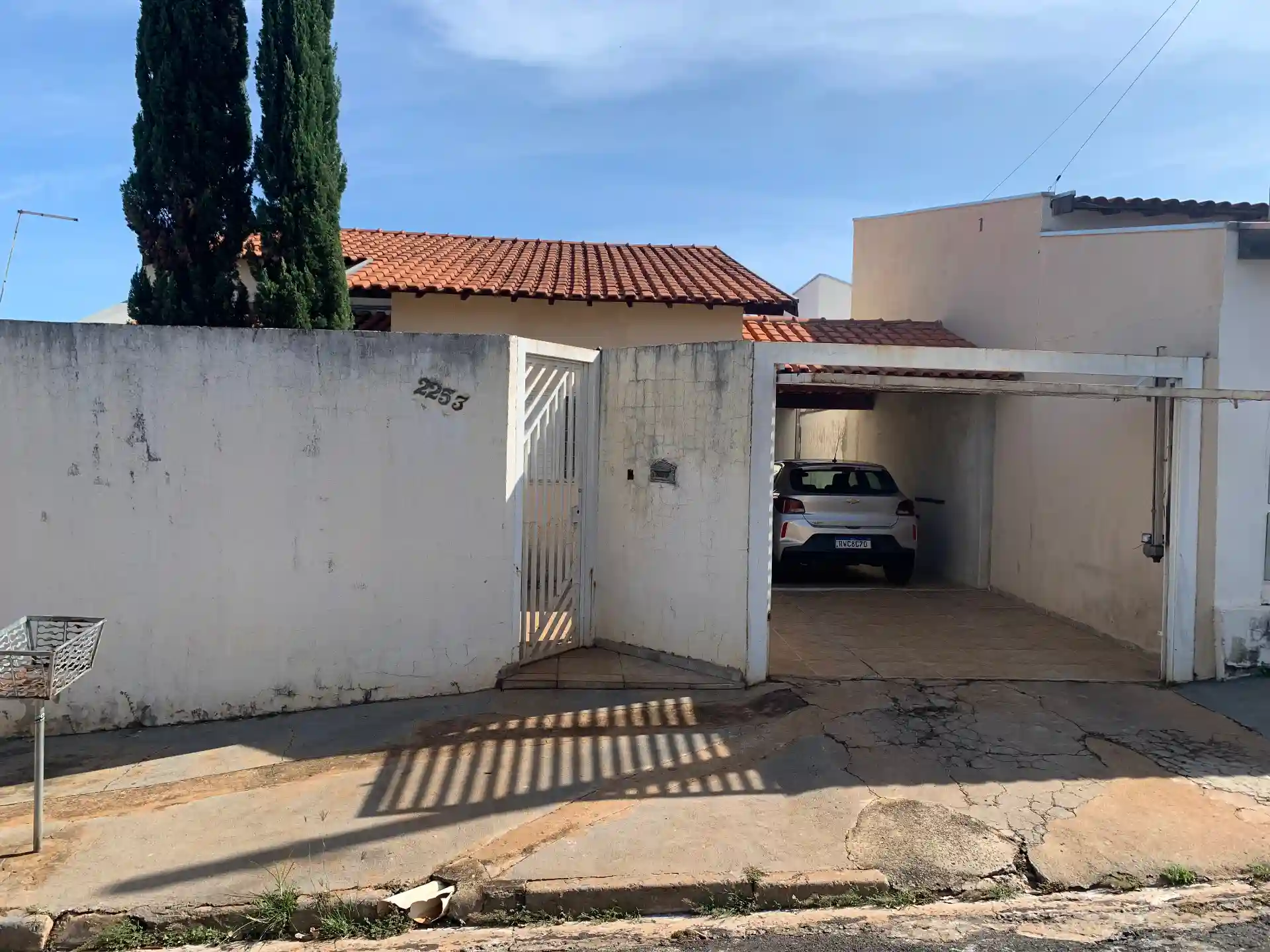 Casa com 3 quartos à venda, 102m² — foto 1 de 21