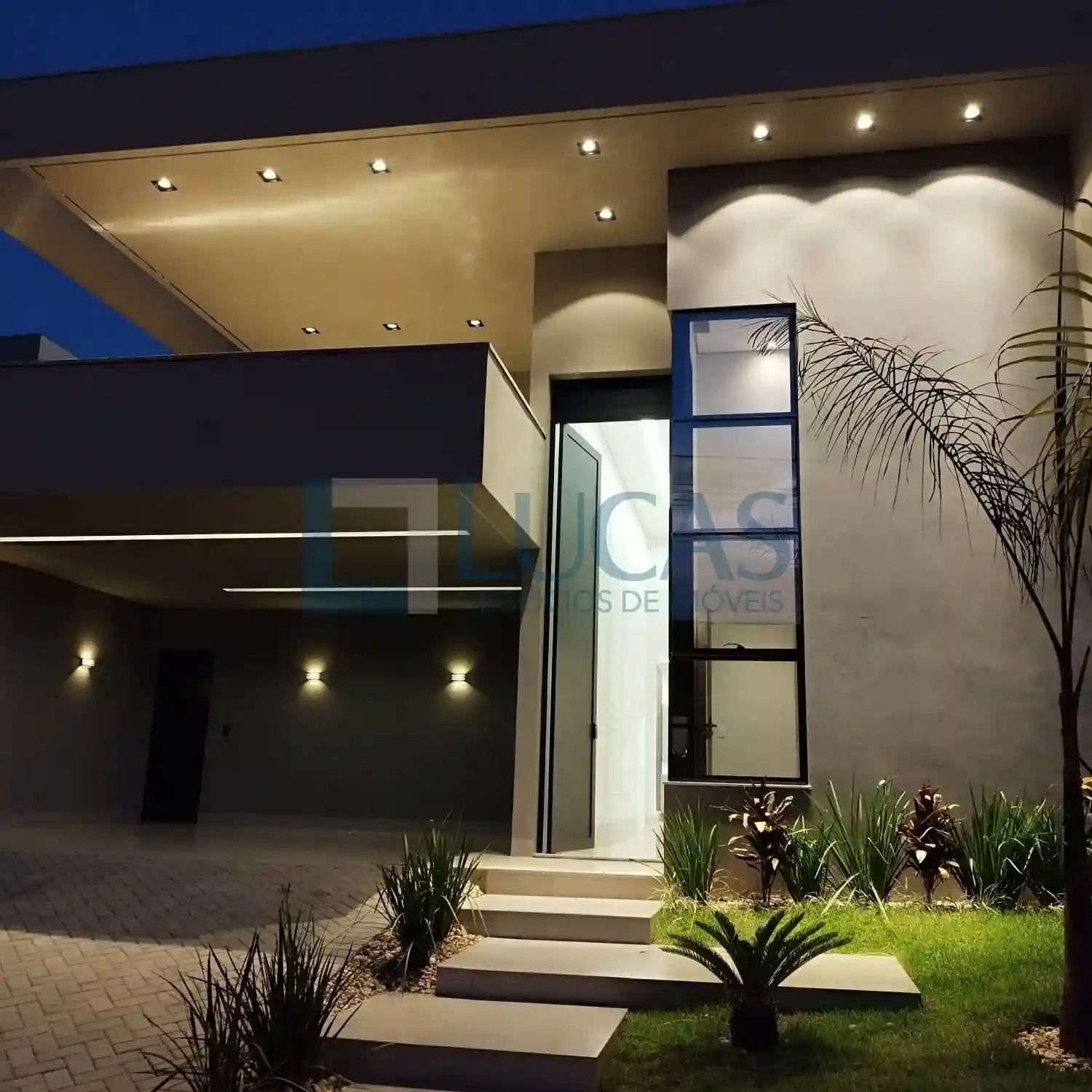 Casa de Condomínio com 3 quartos à venda, 212m² — foto 1 de 17