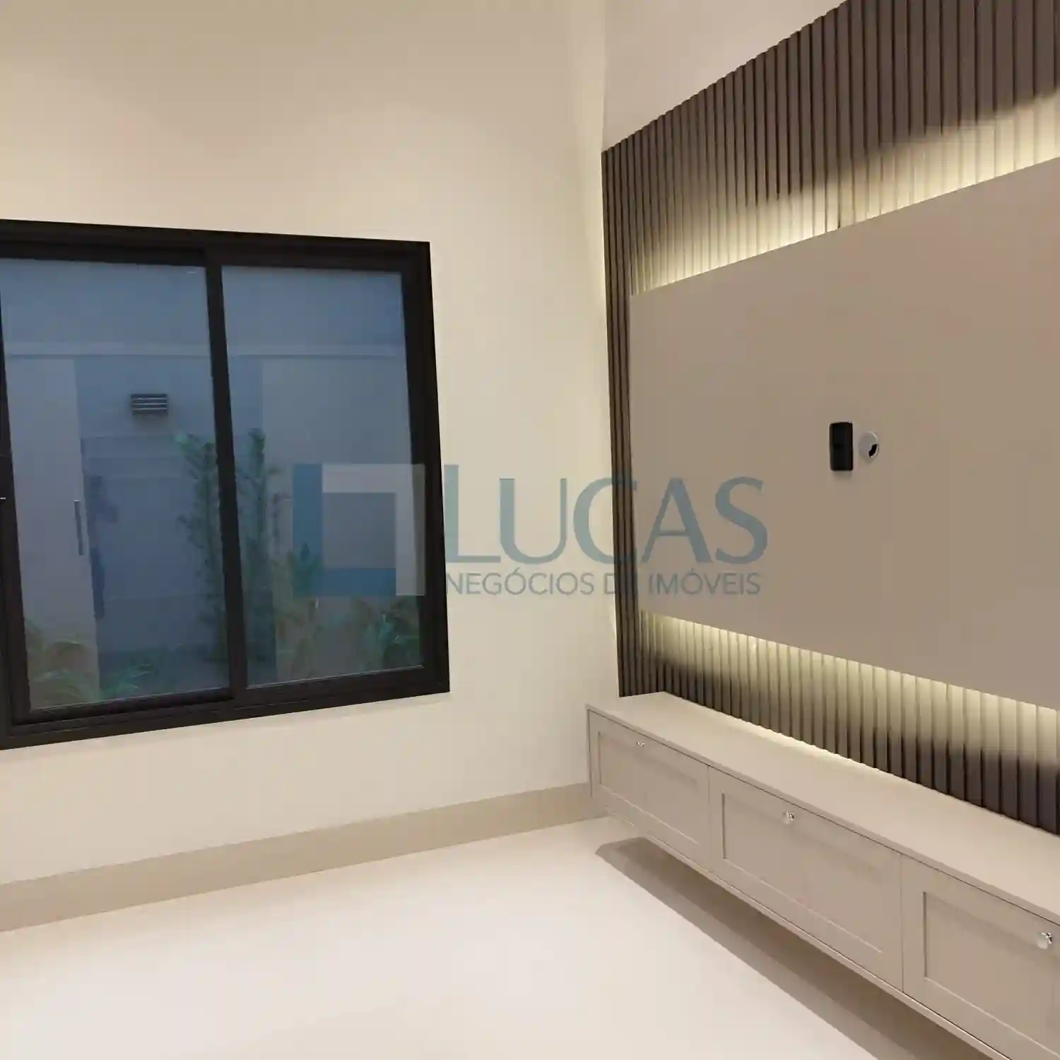 Casa de Condomínio com 3 quartos à venda, 212m² — foto 12 de 17