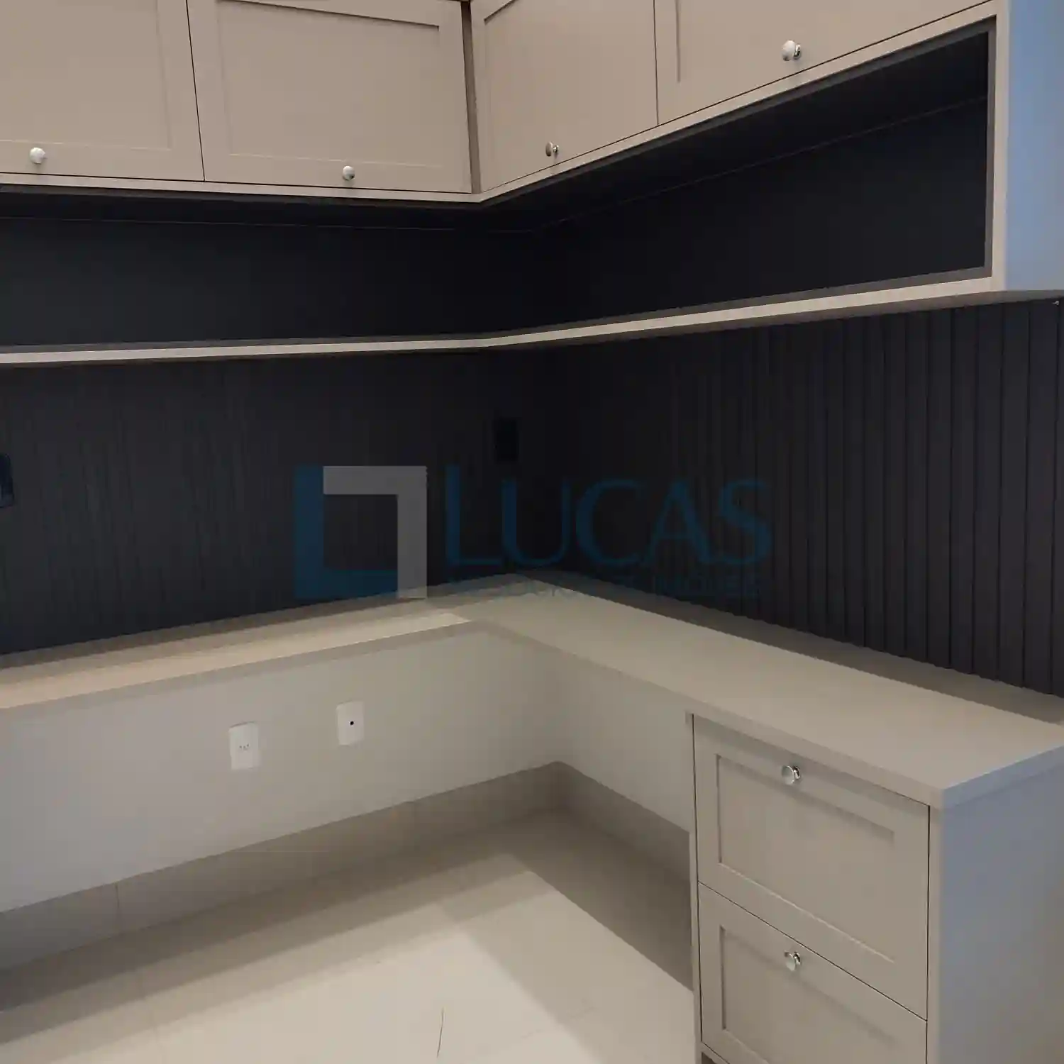 Casa de Condomínio com 3 quartos à venda, 212m² — foto 10 de 17