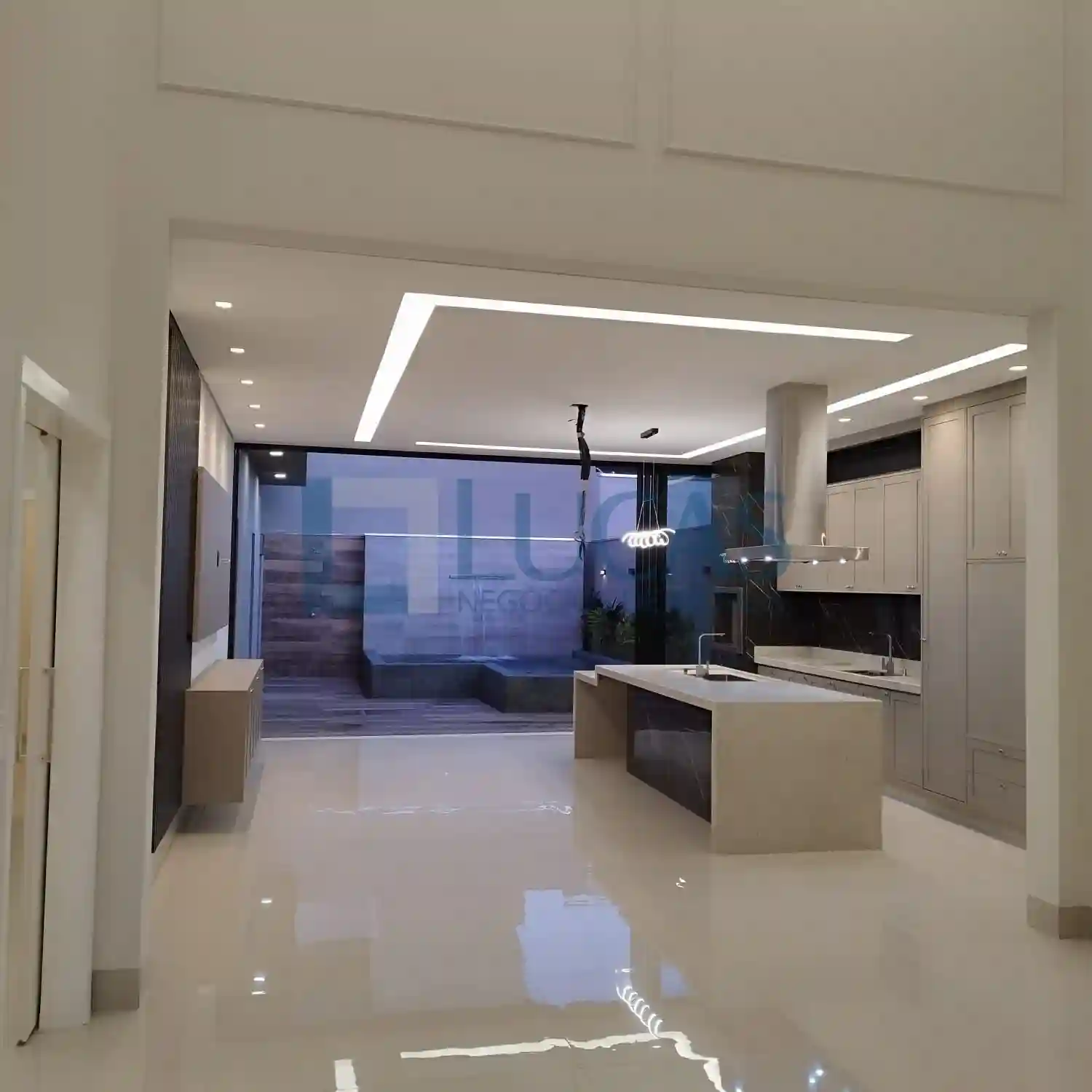 Casa de Condomínio com 3 quartos à venda, 212m² — foto 8 de 17