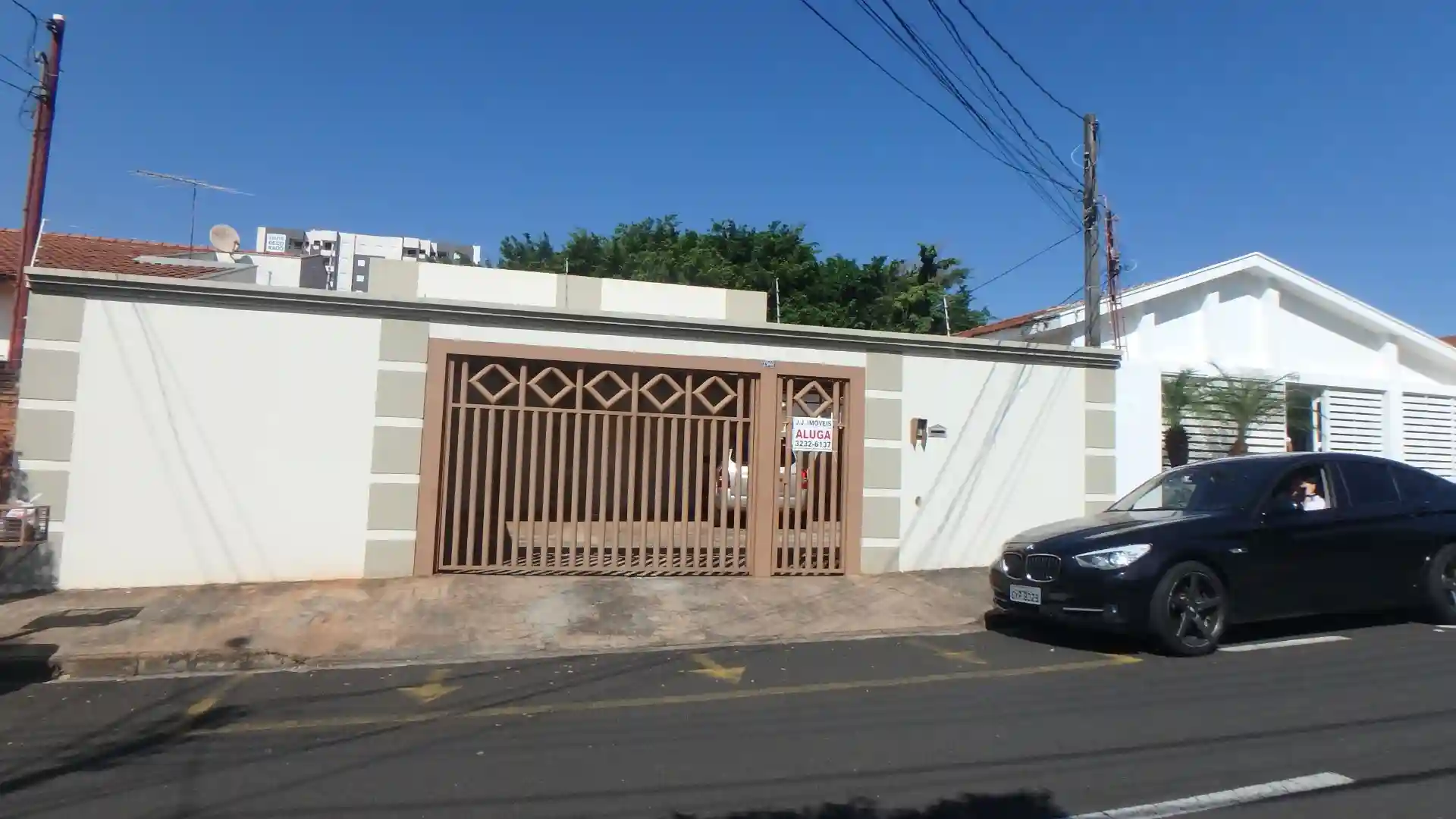 Casa  à venda, 300m² — foto 1 de 22