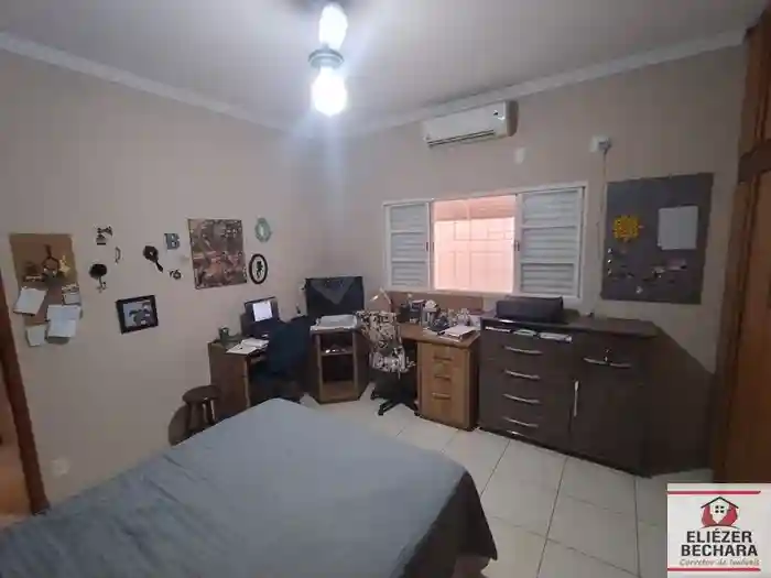 Casa com 3 quartos à venda, 212m² — foto 4 de 51