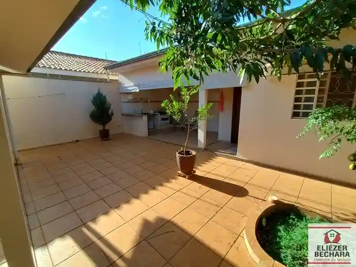 Casa com 3 quartos à venda, 212m² — foto 35 de 51