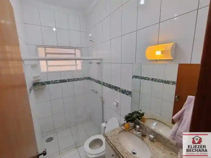 Casa com 3 quartos à venda, 212m² — foto 9 de 51