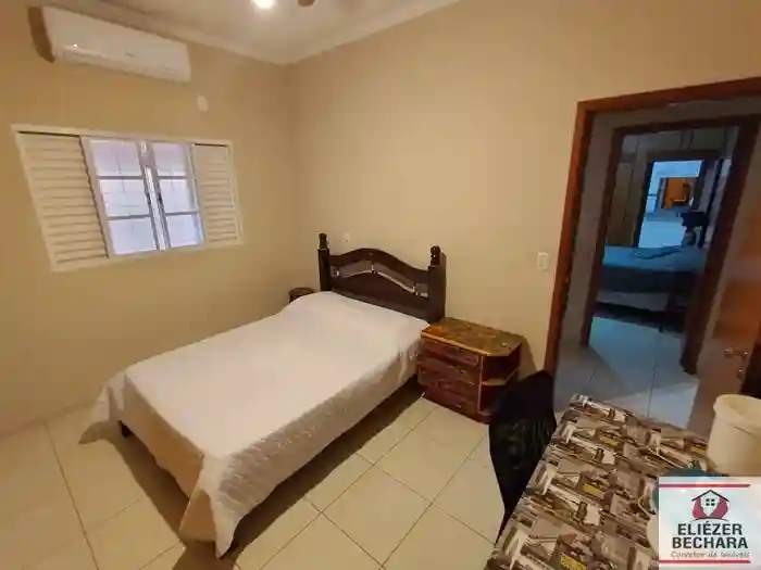 Casa com 3 quartos à venda, 212m² — foto 11 de 51