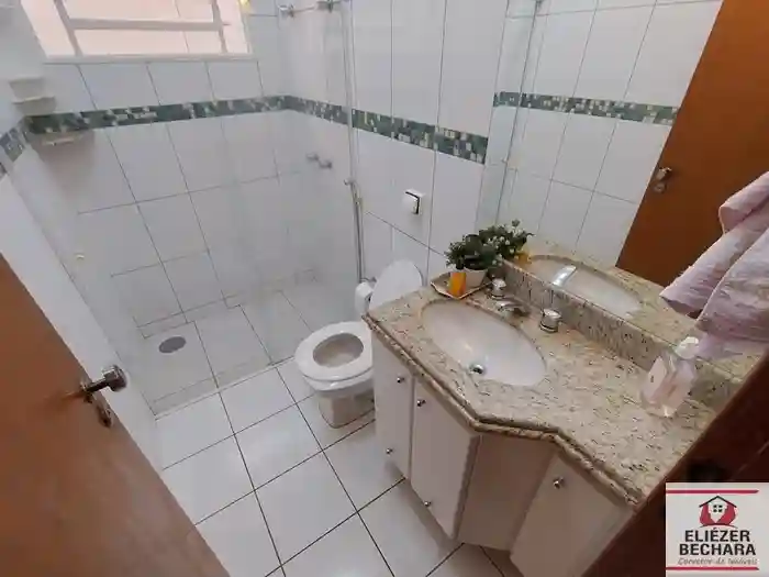 Casa com 3 quartos à venda, 212m² — foto 8 de 51