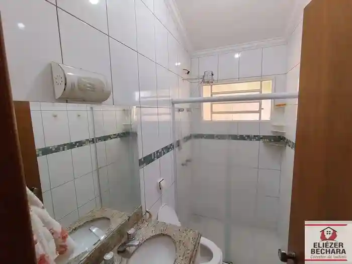 Casa com 3 quartos à venda, 212m² — foto 13 de 51
