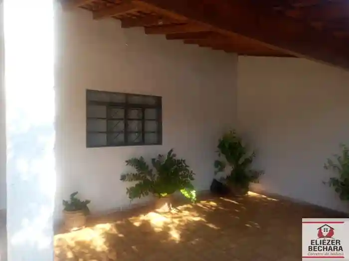 Casa com 3 quartos à venda, 130m² — foto 2 de 19
