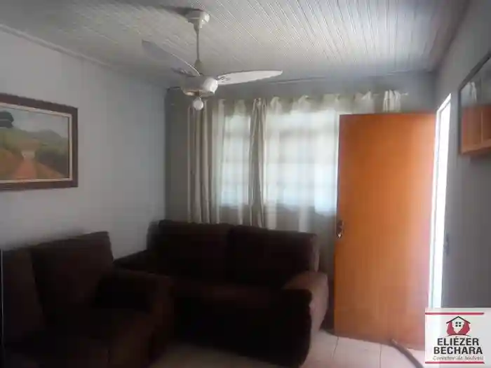Casa com 3 quartos à venda, 130m² — foto 1 de 19