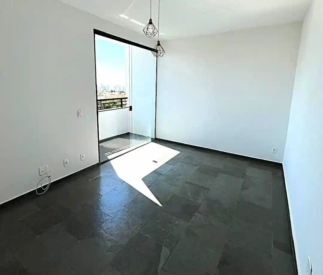 Apartamento com 4 quartos à venda, 90m² — foto 9 de 10
