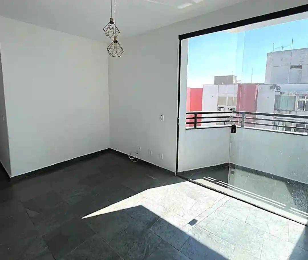 Apartamento com 4 quartos à venda, 90m² — foto 1 de 10