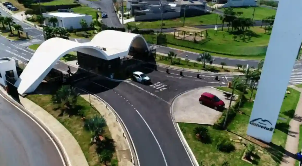 Terreno / Lote / Condomínio  à venda, 400m² — foto 2 de 9