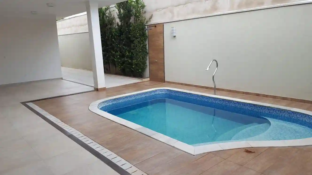 Casa de Condomínio com 4 quartos à venda, 491m² — foto 2 de 31