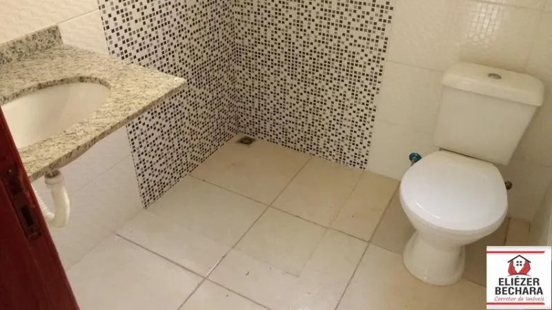 Casa à venda — foto 2 de 5