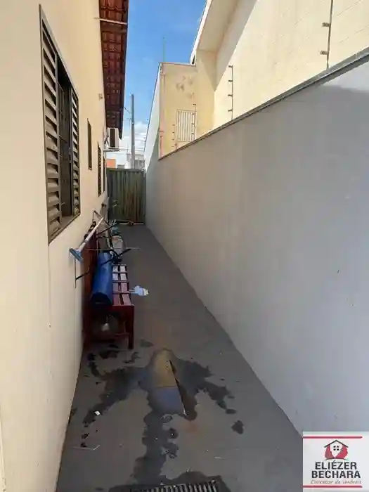 Casa com 3 quartos à venda, 130m² — foto 16 de 17