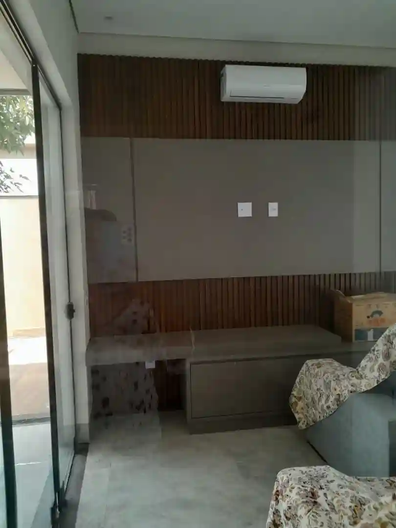 Casa de Condomínio com 3 quartos à venda, 400m² — foto 3 de 11