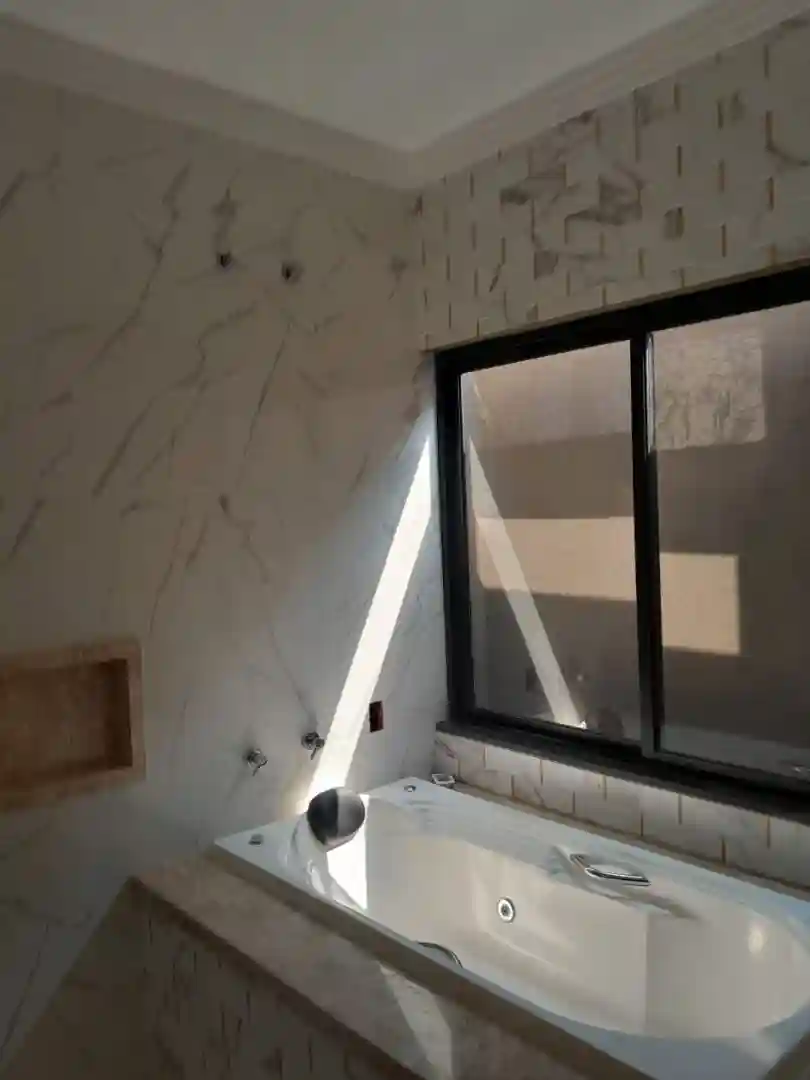 Casa de Condomínio com 3 quartos à venda, 400m² — foto 5 de 11