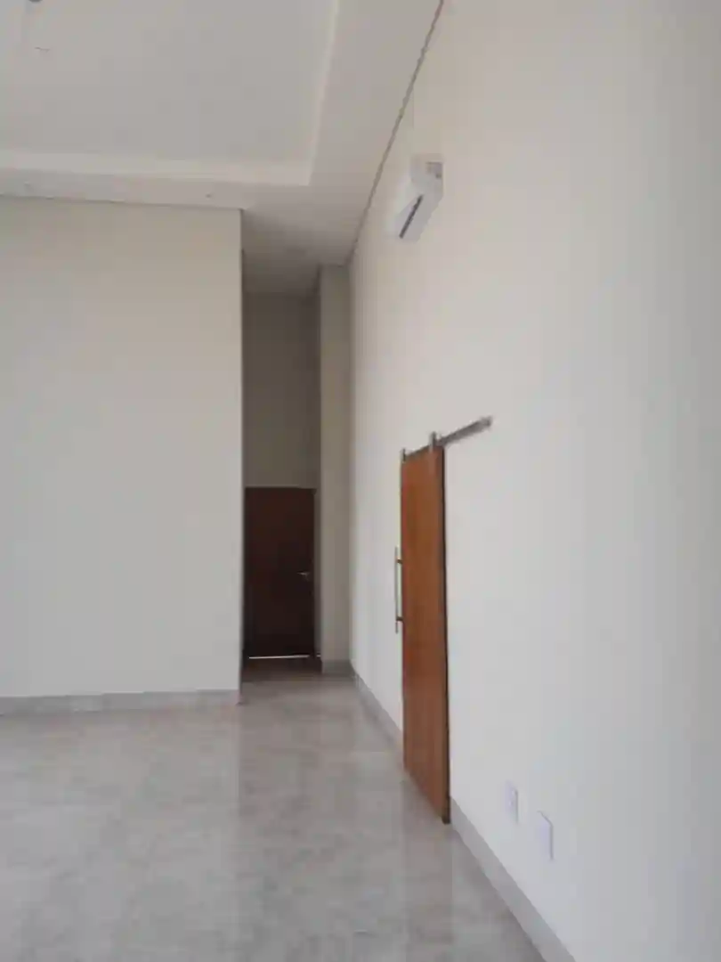Casa de Condomínio com 3 quartos à venda, 400m² — foto 7 de 11
