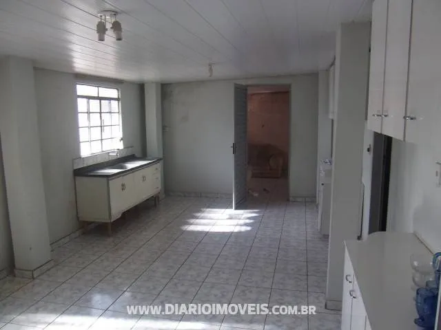 Casa à venda — foto 2 de 4