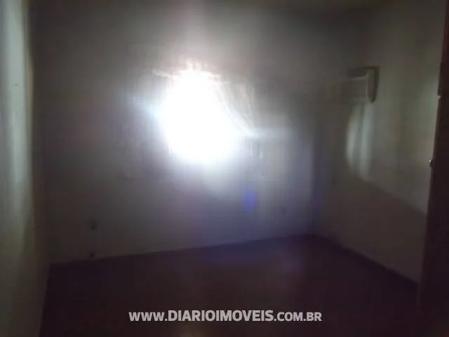 Casa à venda — foto 4 de 4