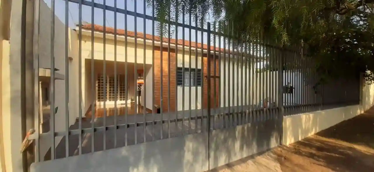 Casa com 4 quartos à venda, 247m² — foto 12 de 16