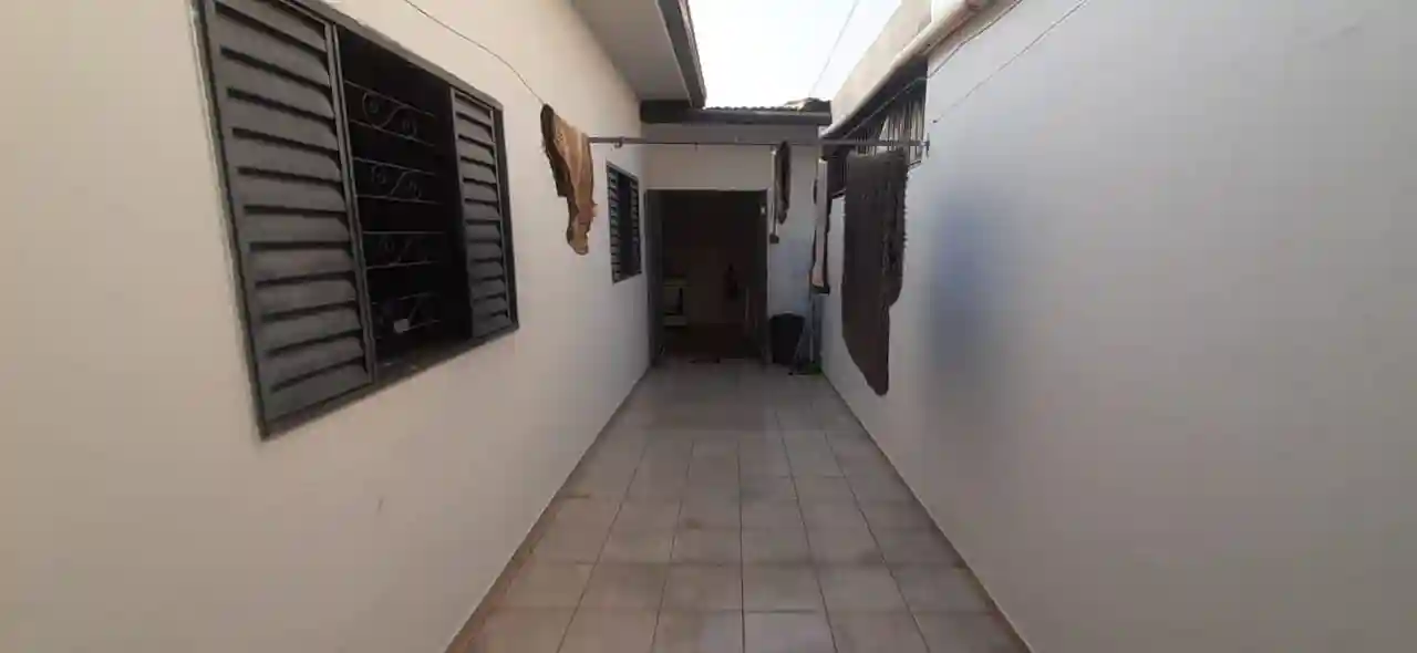 Casa com 4 quartos à venda, 247m² — foto 13 de 16