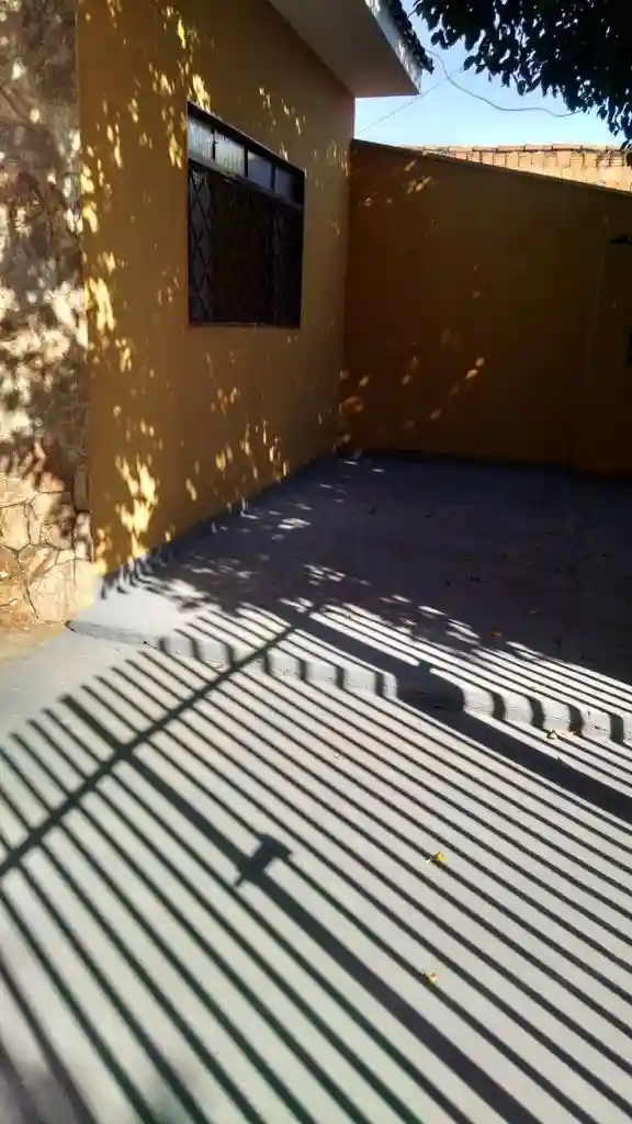 Casa à venda — foto 4 de 8