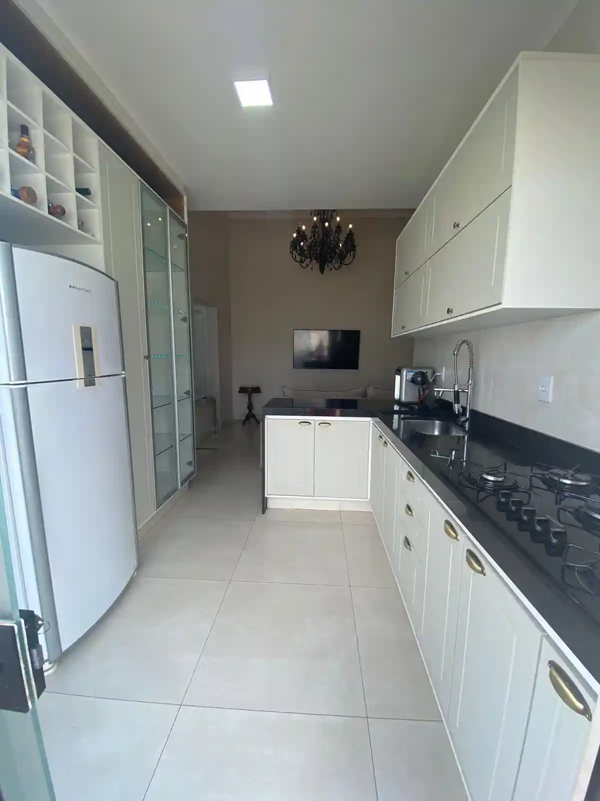 Casa com 2 quartos à venda, 80m² — foto 3 de 3