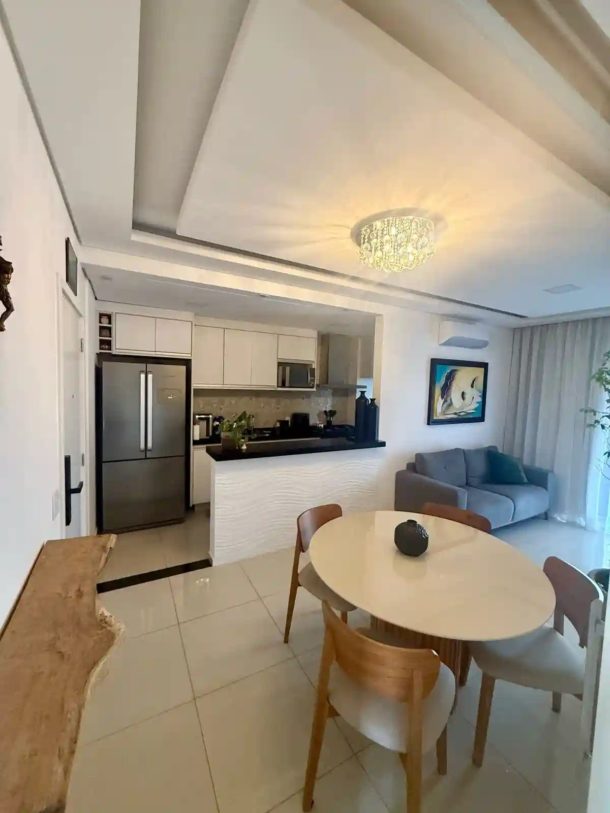 Apartamento com 2 quartos à venda, 70m² — foto 1 de 15