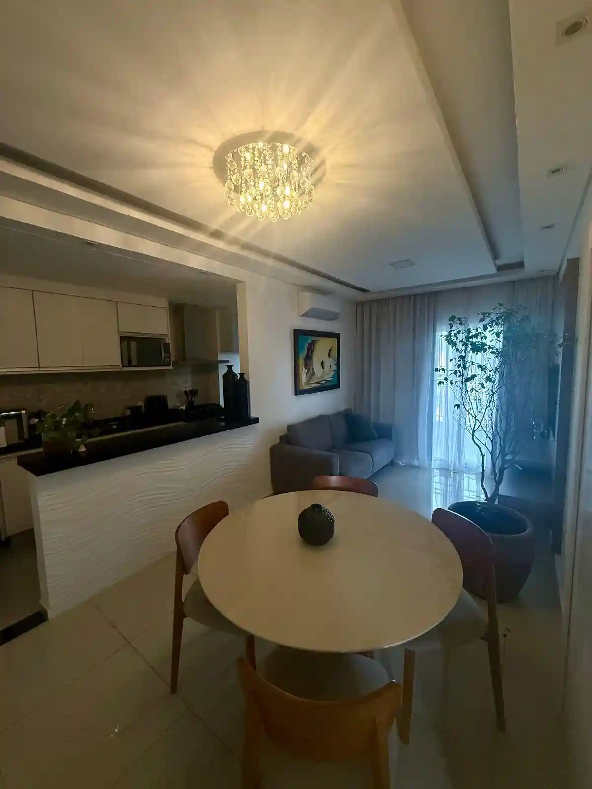 Apartamento com 2 quartos à venda, 70m² — foto 2 de 15