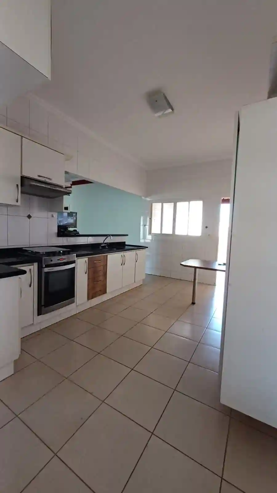 Casa com 3 quartos à venda, 180m² — foto 28 de 29