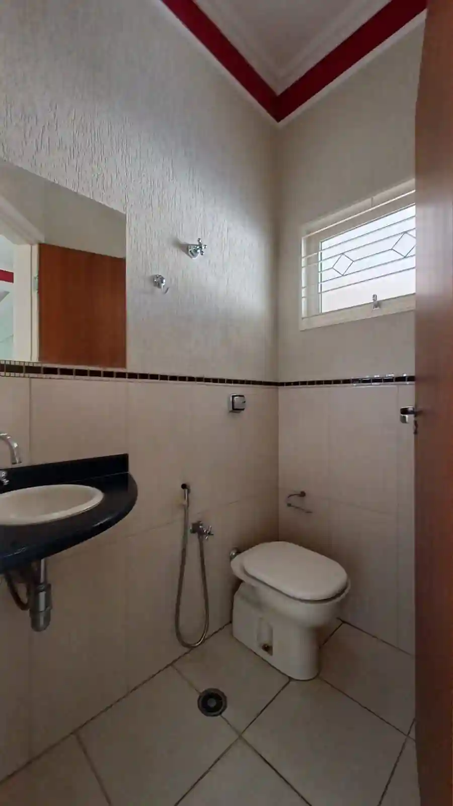 Casa com 3 quartos à venda, 180m² — foto 27 de 29