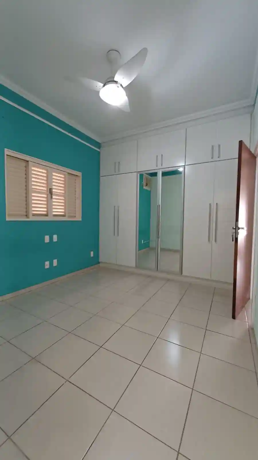 Casa com 3 quartos à venda, 180m² — foto 25 de 29