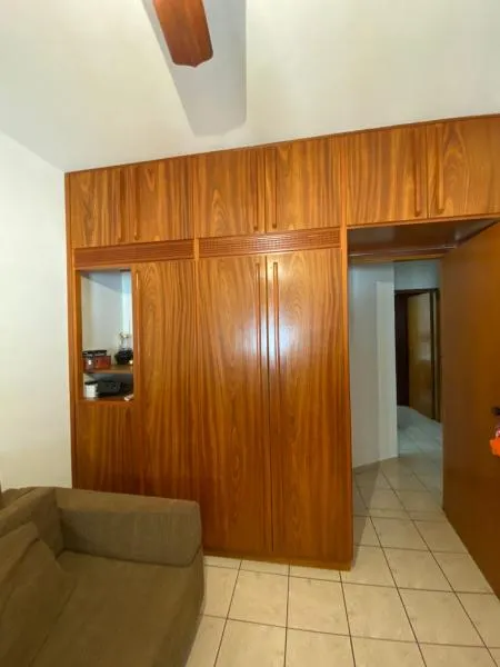 Casa à venda — foto 1 de 3