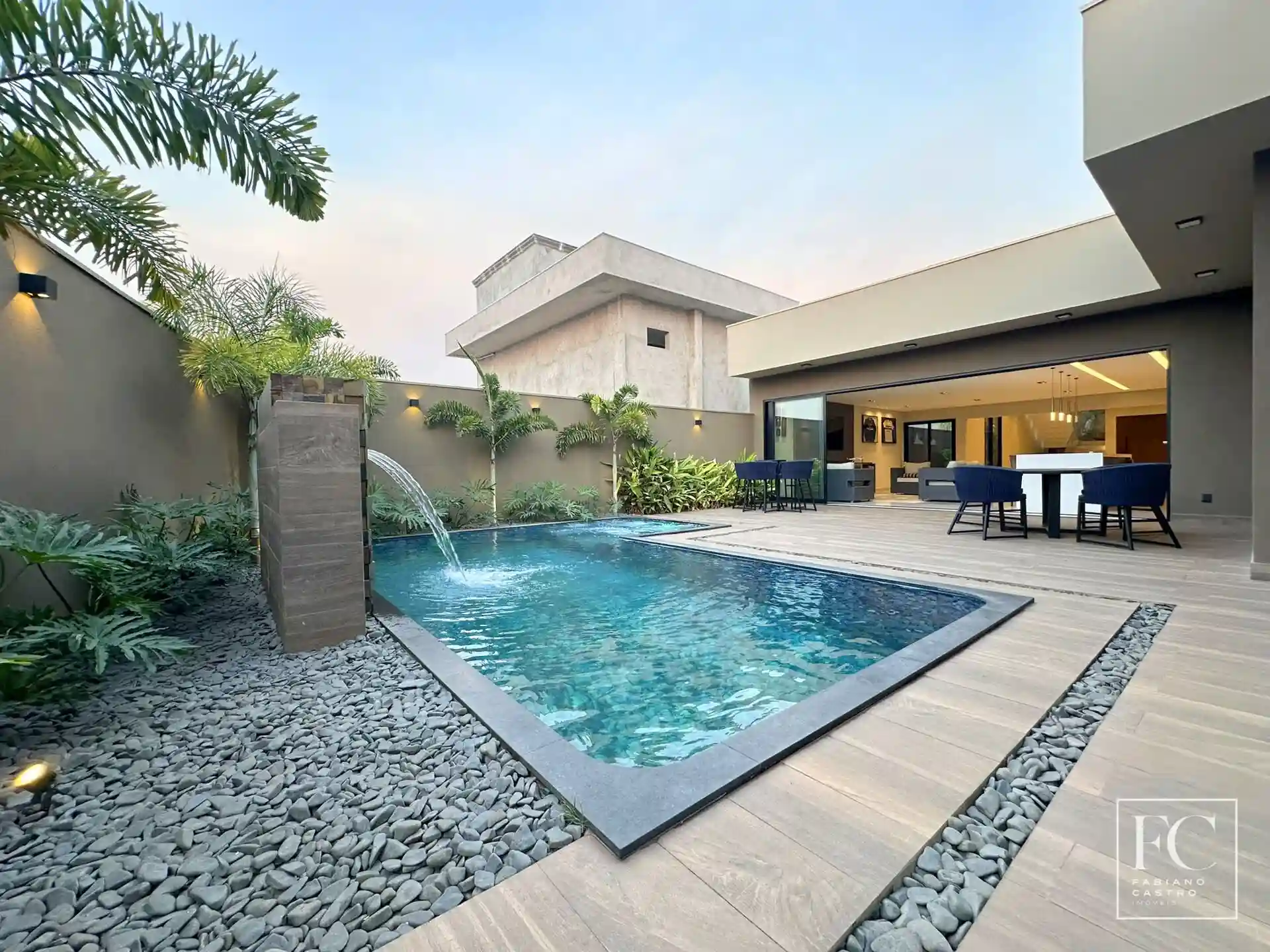 Casa de Condomínio com 3 quartos à venda, 304m² — foto 19 de 48