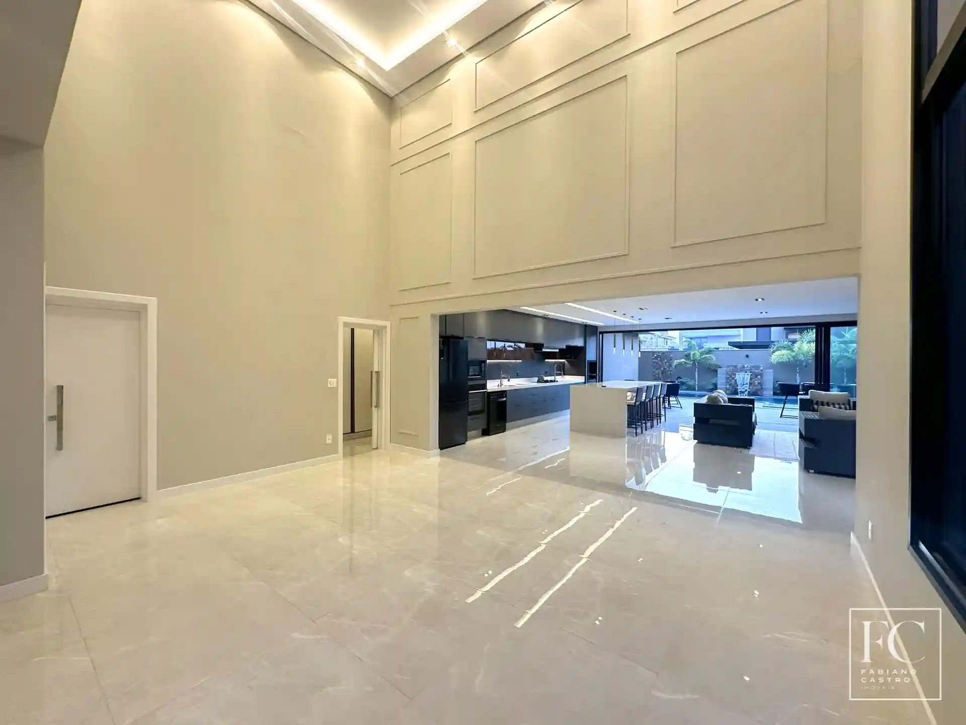 Casa de Condomínio com 3 quartos à venda, 304m² — foto 4 de 48