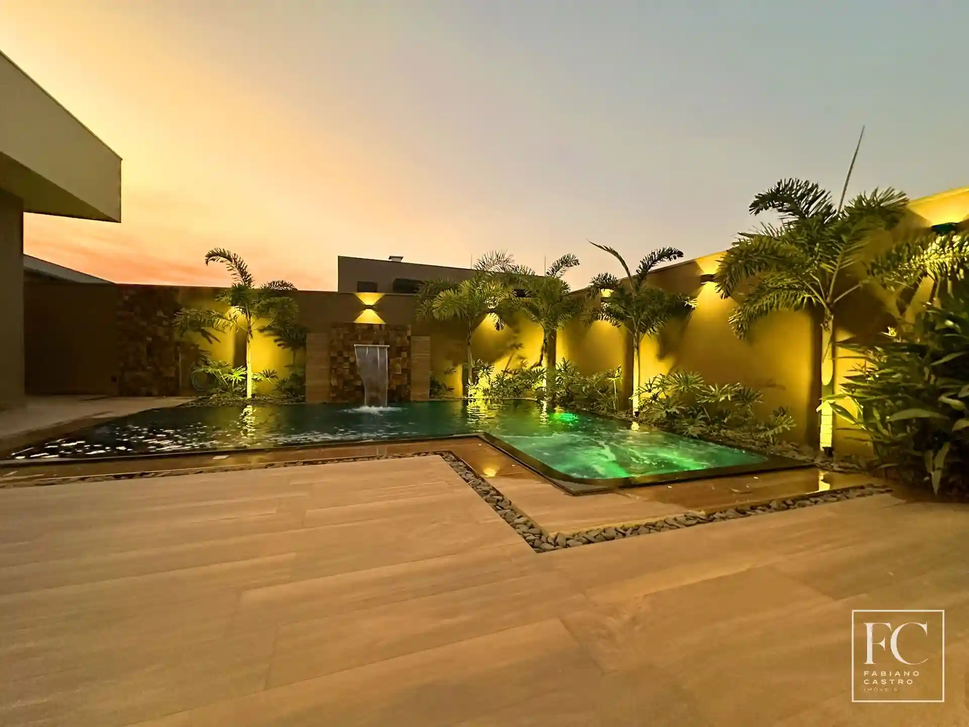 Casa de Condomínio com 3 quartos à venda, 304m² — foto 47 de 48