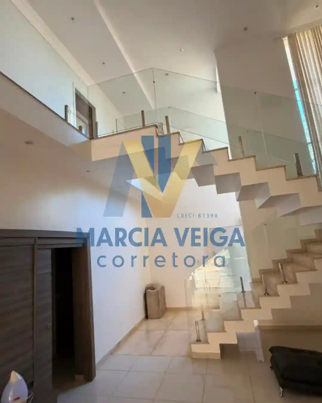 Casa de Condomínio com 3 quartos para aluguel, 999m² — foto 3 de 9