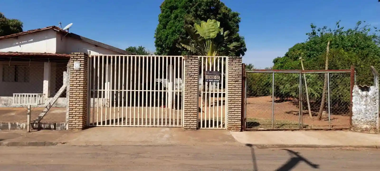 Fazenda / Sítio / Chácara com 3 quartos à venda, 350m² — foto 1 de 7