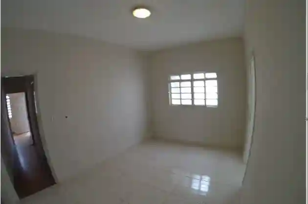 Casa à venda — foto 2 de 11
