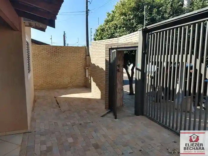 Casa com 3 quartos à venda, 220m² — foto 48 de 58