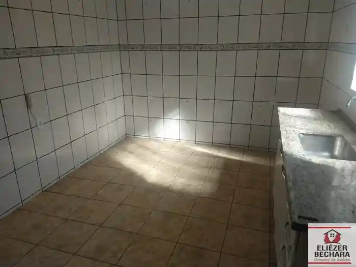 Casa com 3 quartos à venda, 220m² — foto 3 de 58