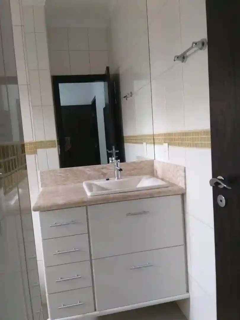 Casa de Condomínio com 3 quartos à venda, 407m² — foto 9 de 23