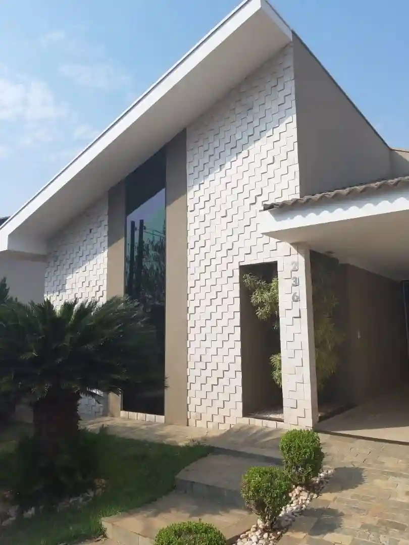 Casa de Condomínio com 3 quartos à venda, 407m² — foto 2 de 23