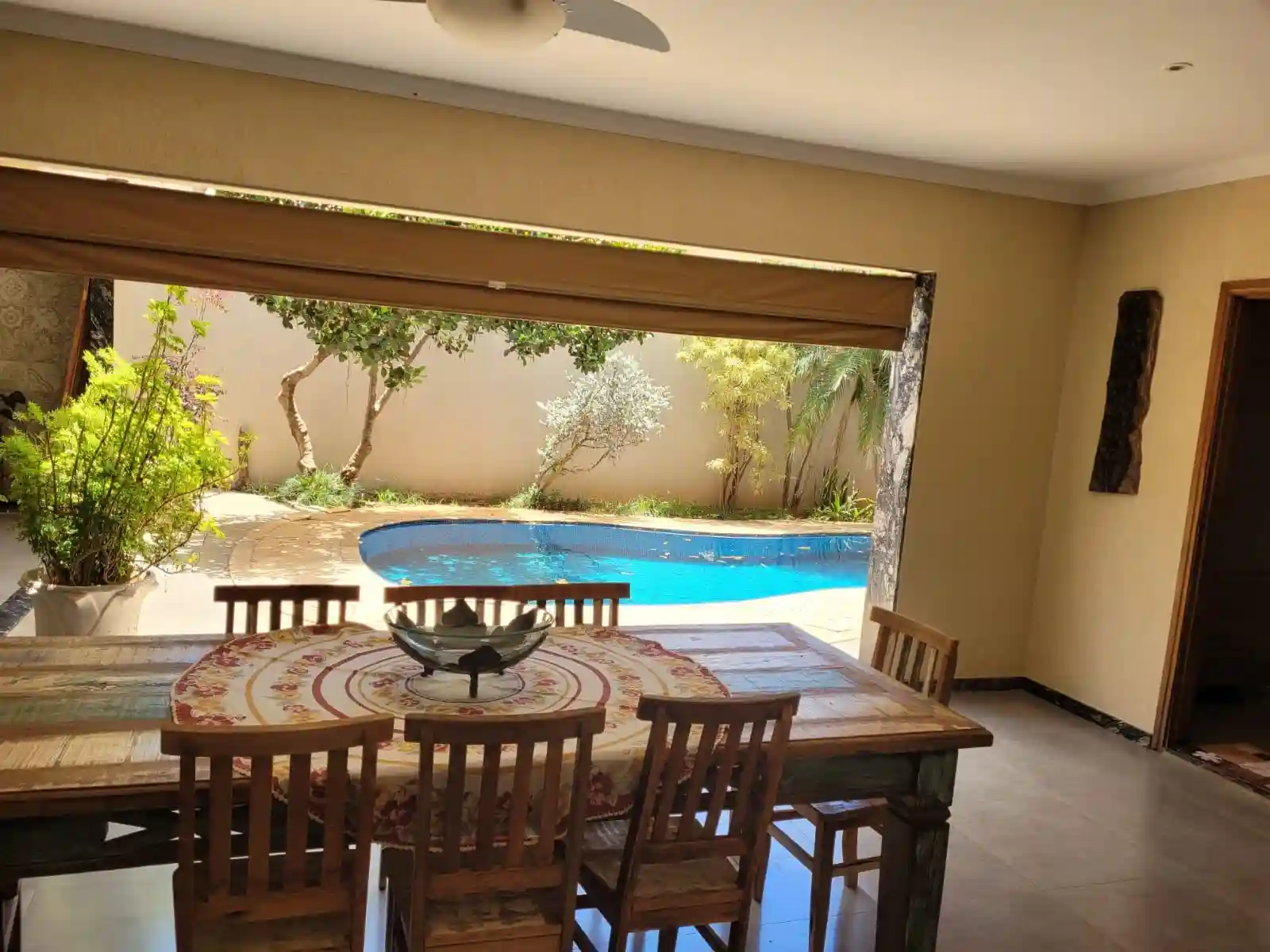Casa de Condomínio com 5 quartos à venda, 574m² — foto 8 de 32