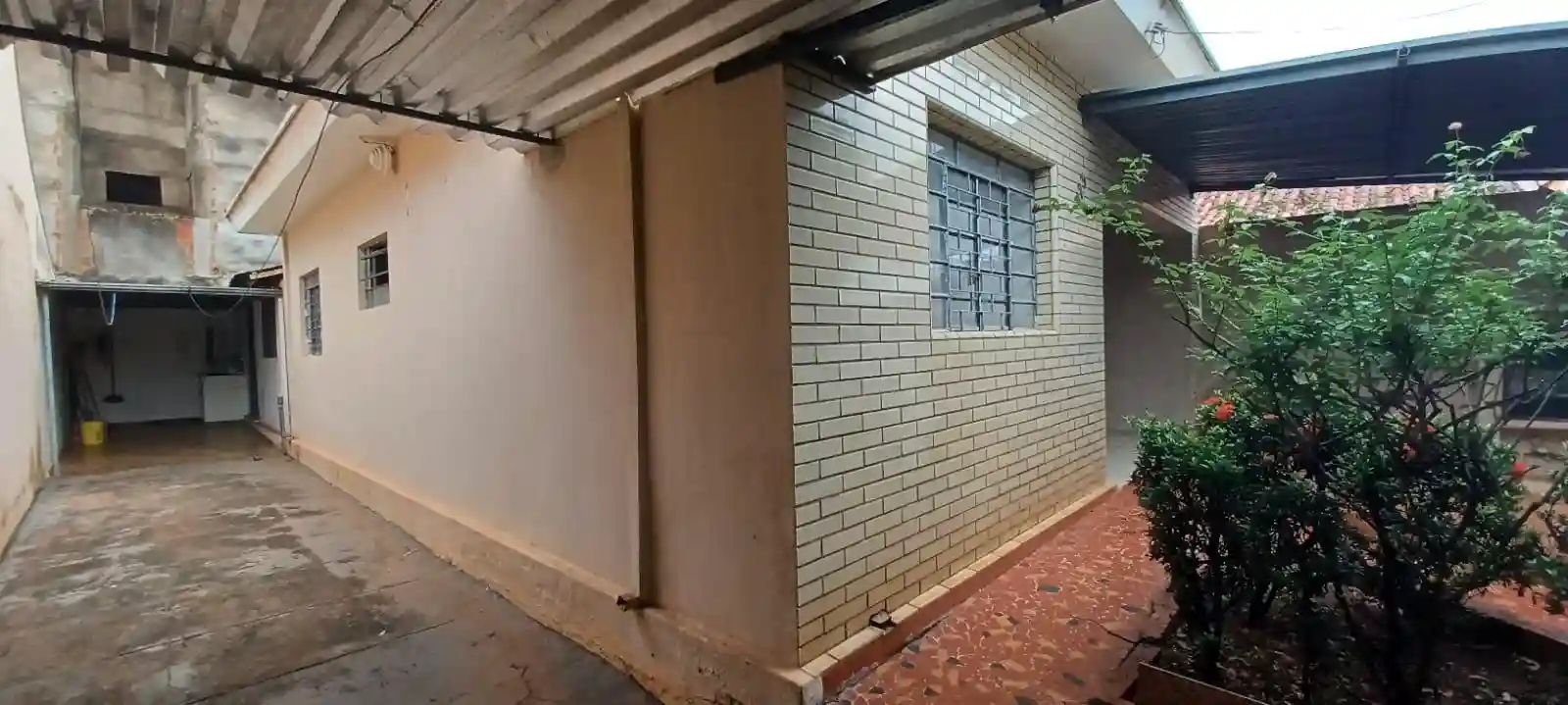 Casa com 3 quartos à venda, 98m² — foto 3 de 14
