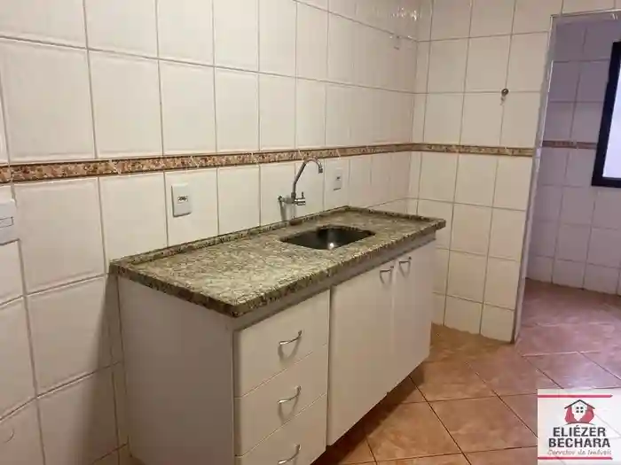 Apartamento com 3 quartos à venda, 85m² — foto 2 de 19